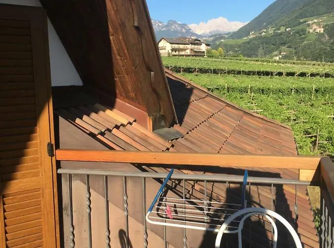 Weingut Zundlhof * Bolzano